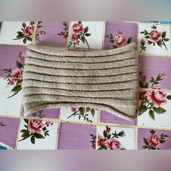 Elegant Cream Knit Beaded Women's Turban Headband OS - Picture 7 of 7